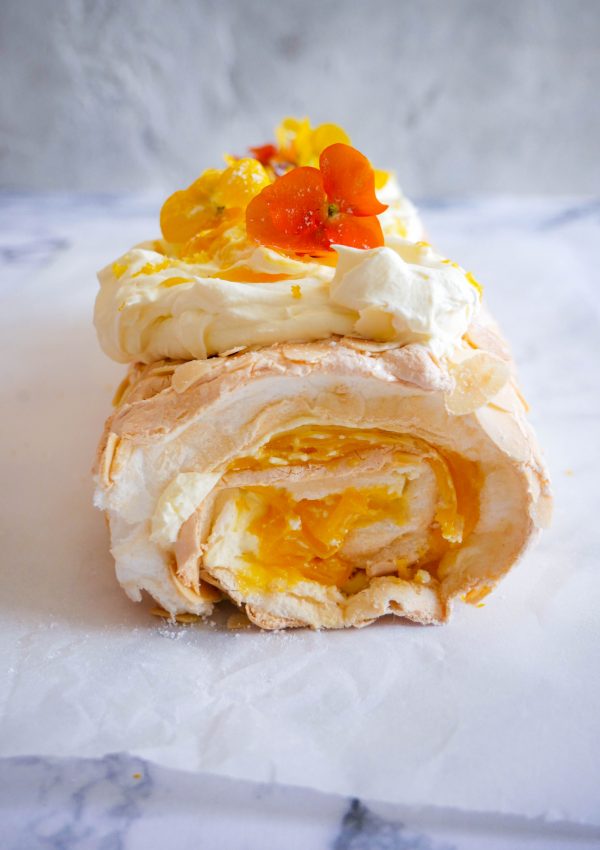 Lemon Curd Meringue Roulade