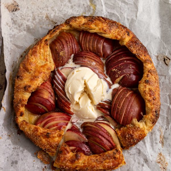 Apple cinnamon galette with cheesy pastry