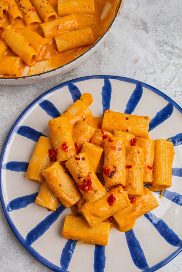 Tomato and garlic confit pasta