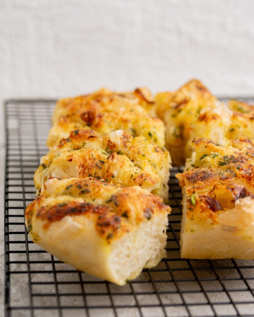 Easy Focaccia Bread Recipe - Food Fanatic