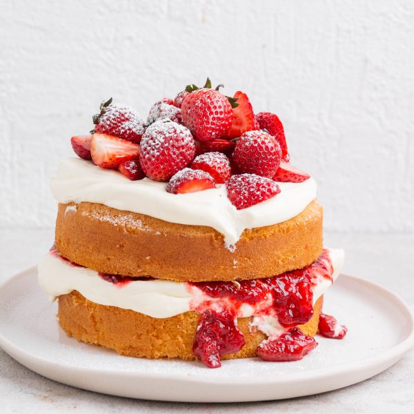 Strawberries and Cream sponge cake