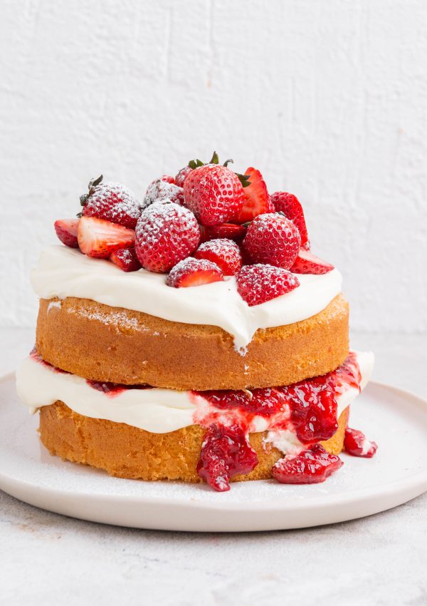 Strawberries and Cream sponge cake