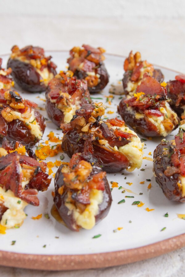 Goats cheese stuffed dates