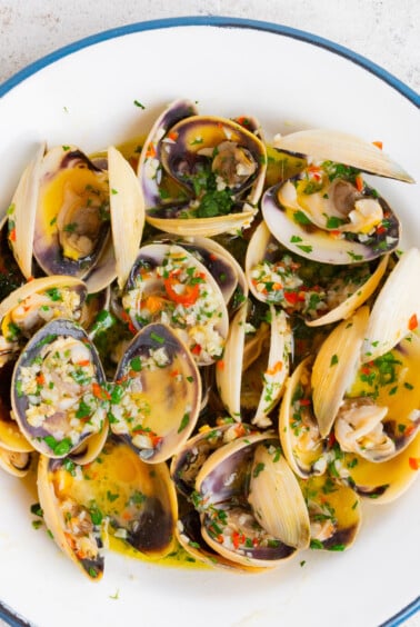 Garlic butter pipis