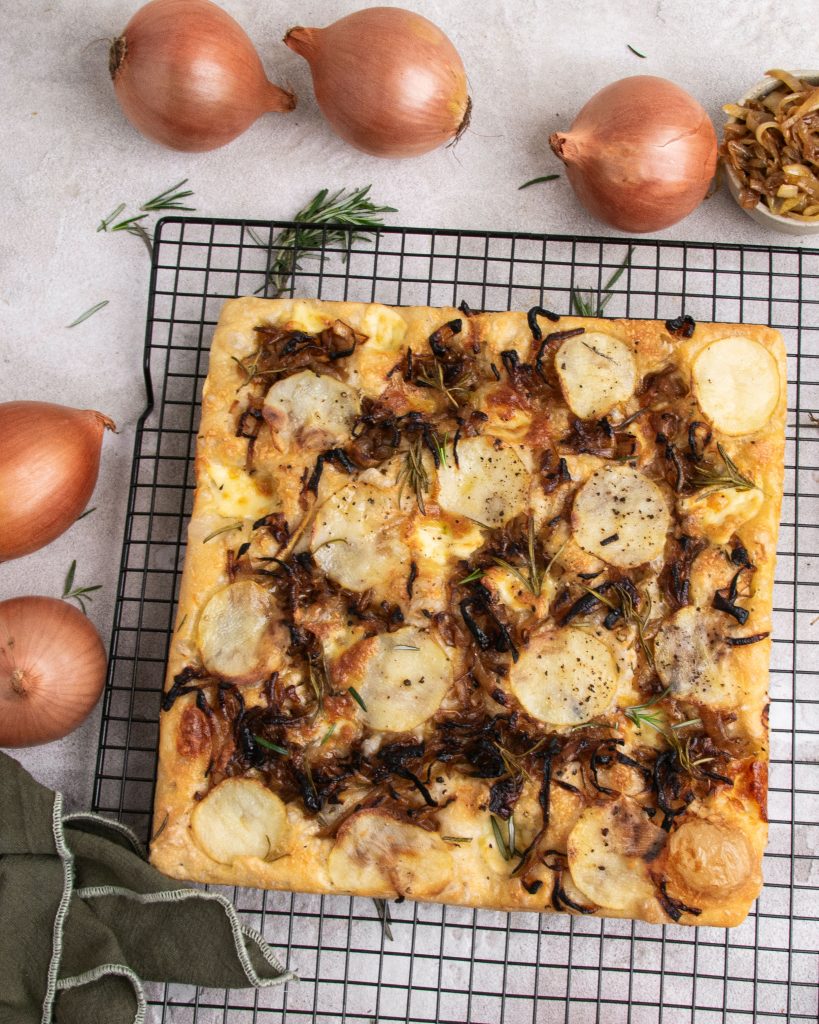 Caramelised onion sheet pan pizza