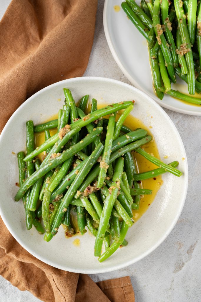 Garlicky green beans