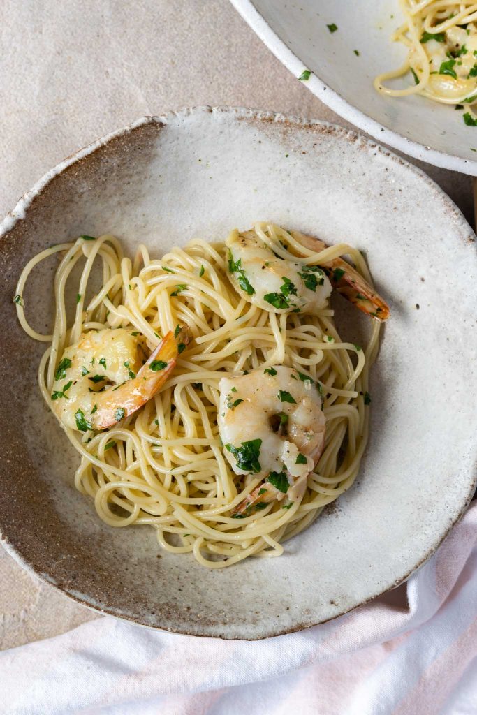 garlic butter prawn pasta