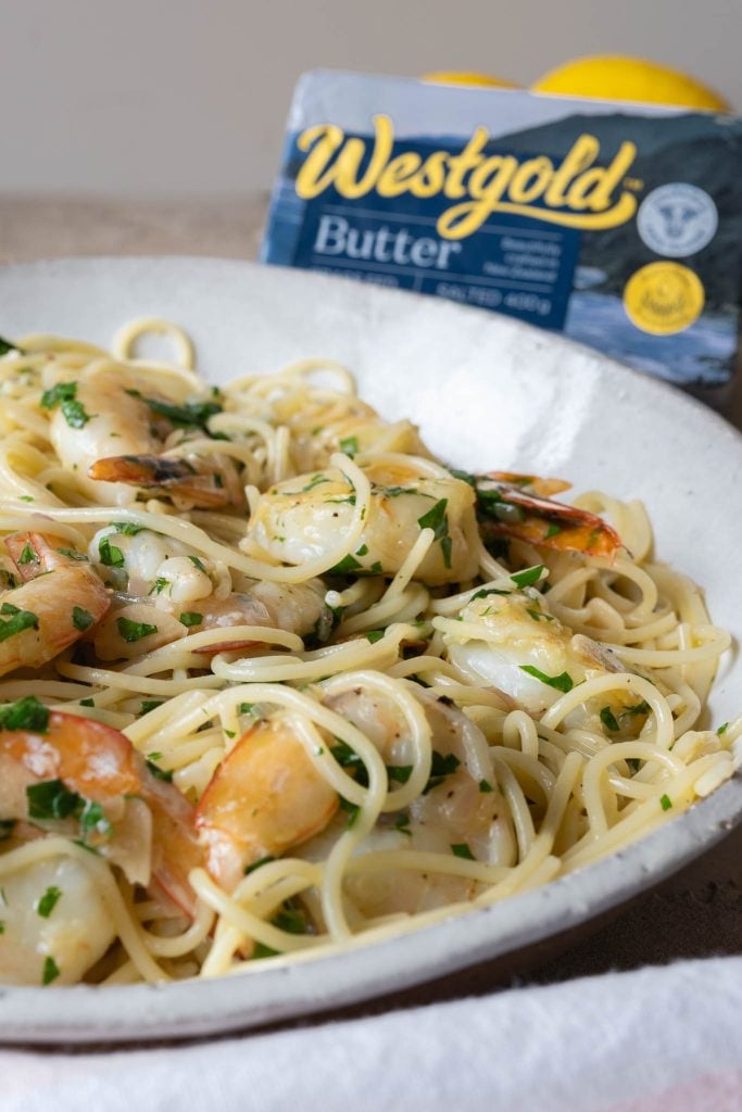 garlic butter prawn pasta