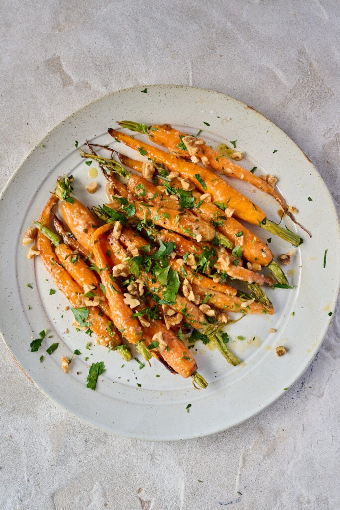 Garlic butter roasted carrots