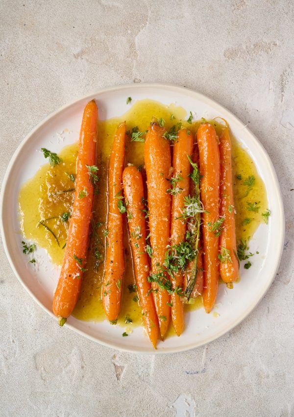 Garlic Butter Maple Carrots