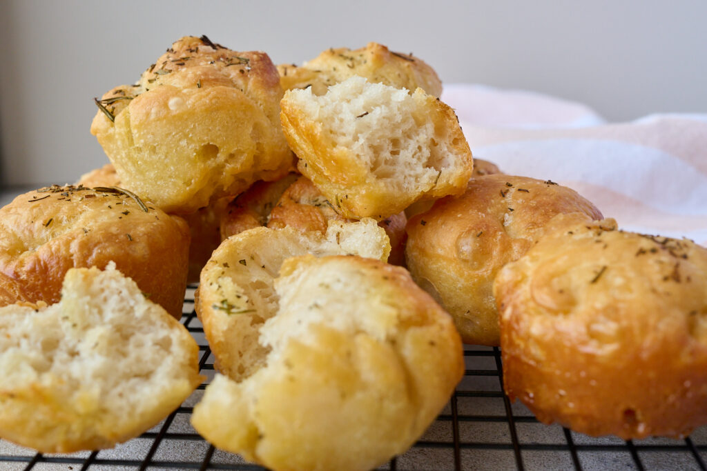 Muffins on cooling track