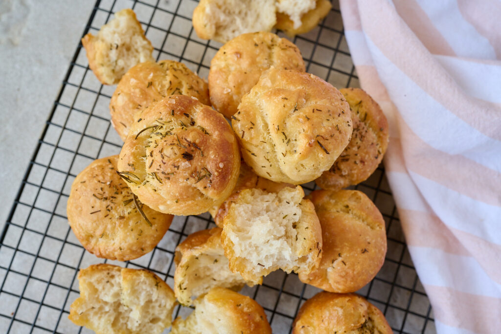 Muffin focaccia on cooling rack